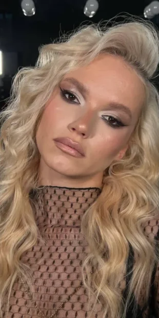 Анна